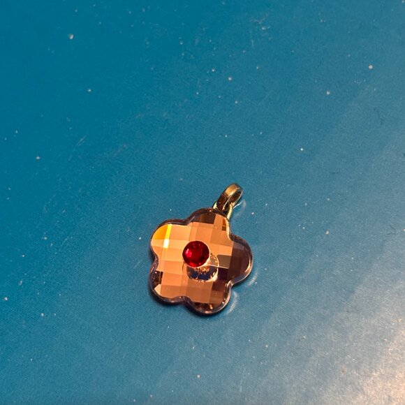 Swarovski Crystal Pink/Red Flower Pendant - Picture 2 of 3